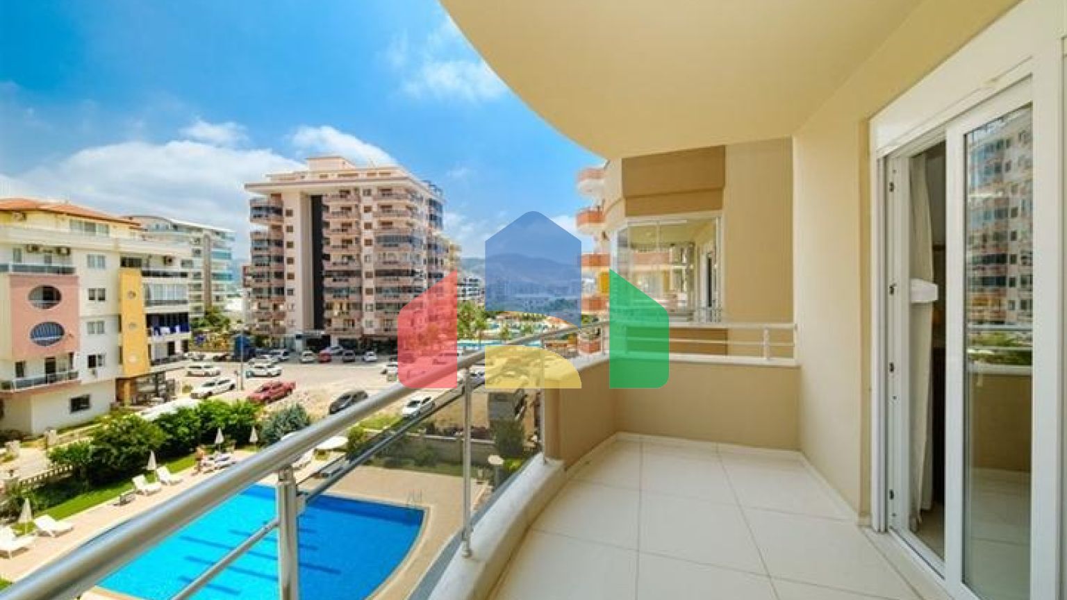 Трикімнатна квартира 2 + 1 в районі Махмутлар