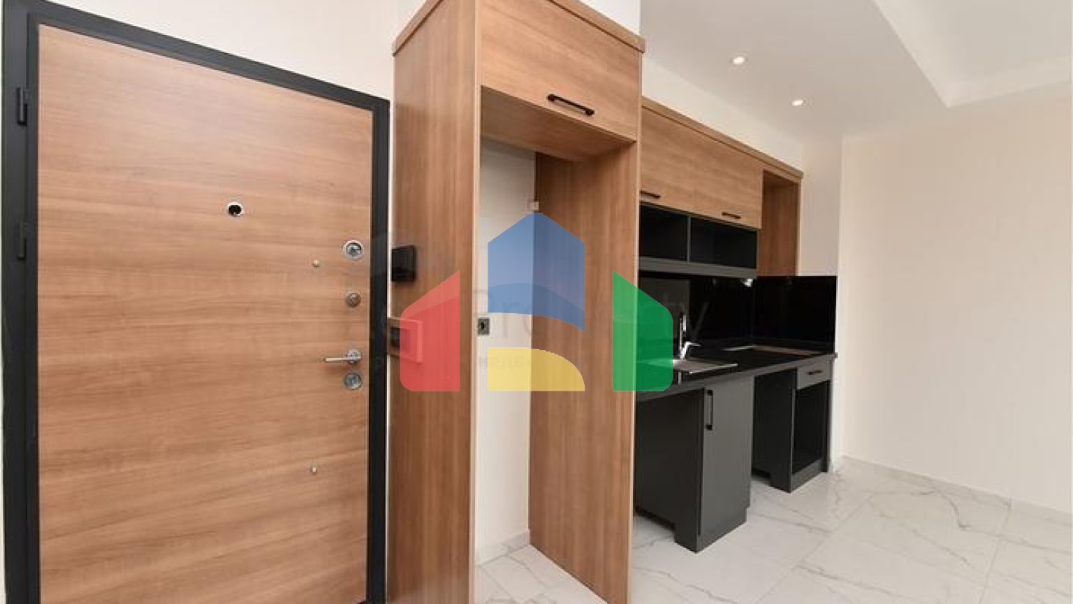 Квартира 1 + 1 в районі Махмутлар