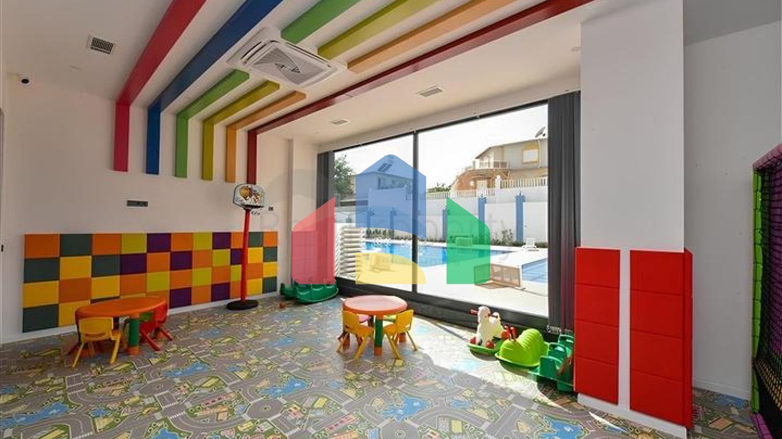 Квартира 1 + 1 в районі Махмутлар