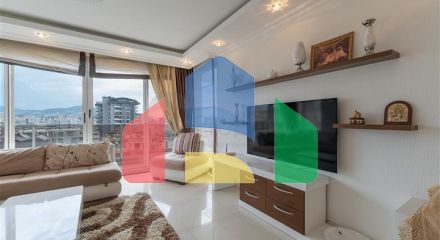 Сучасна квартира 2 + 1 з розвиненою інфраструктурою в Махмутларі