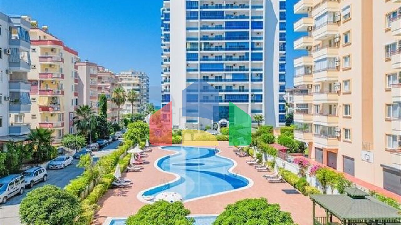 Затишна мебльована квартира 1 + 1 в розвиненому житловому комплексі