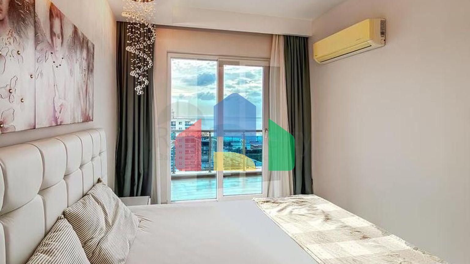 Затишна мебльована квартира 1 + 1 в розвиненому житловому комплексі