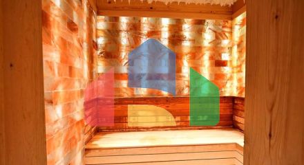 Затишна мебльована квартира в сучасному житловому комплексі біля узбережжя