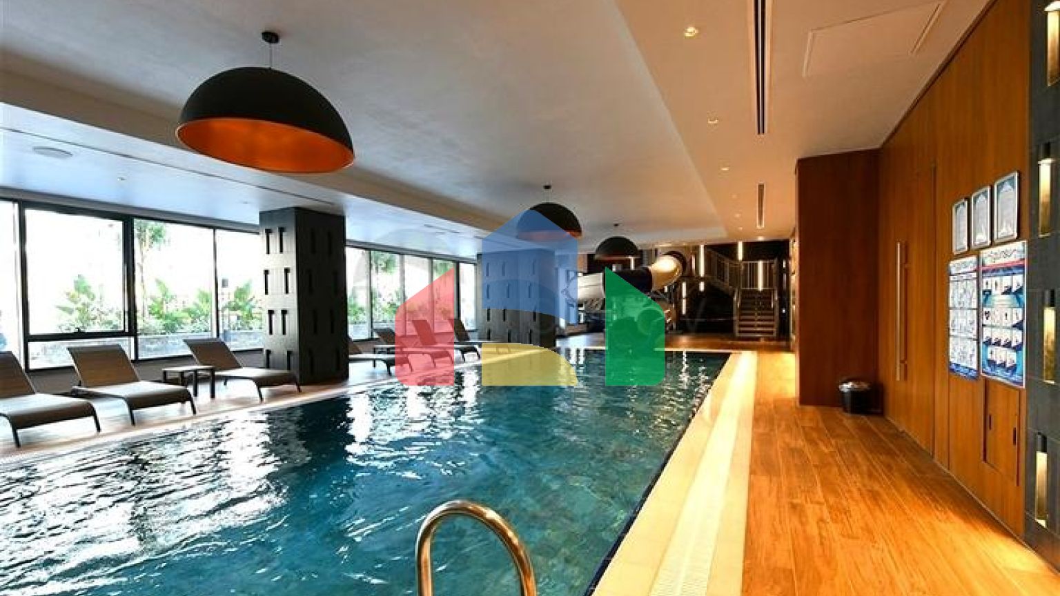 Затишна мебльована квартира в сучасному житловому комплексі біля узбережжя