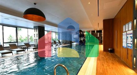 Затишна мебльована квартира в сучасному житловому комплексі біля узбережжя