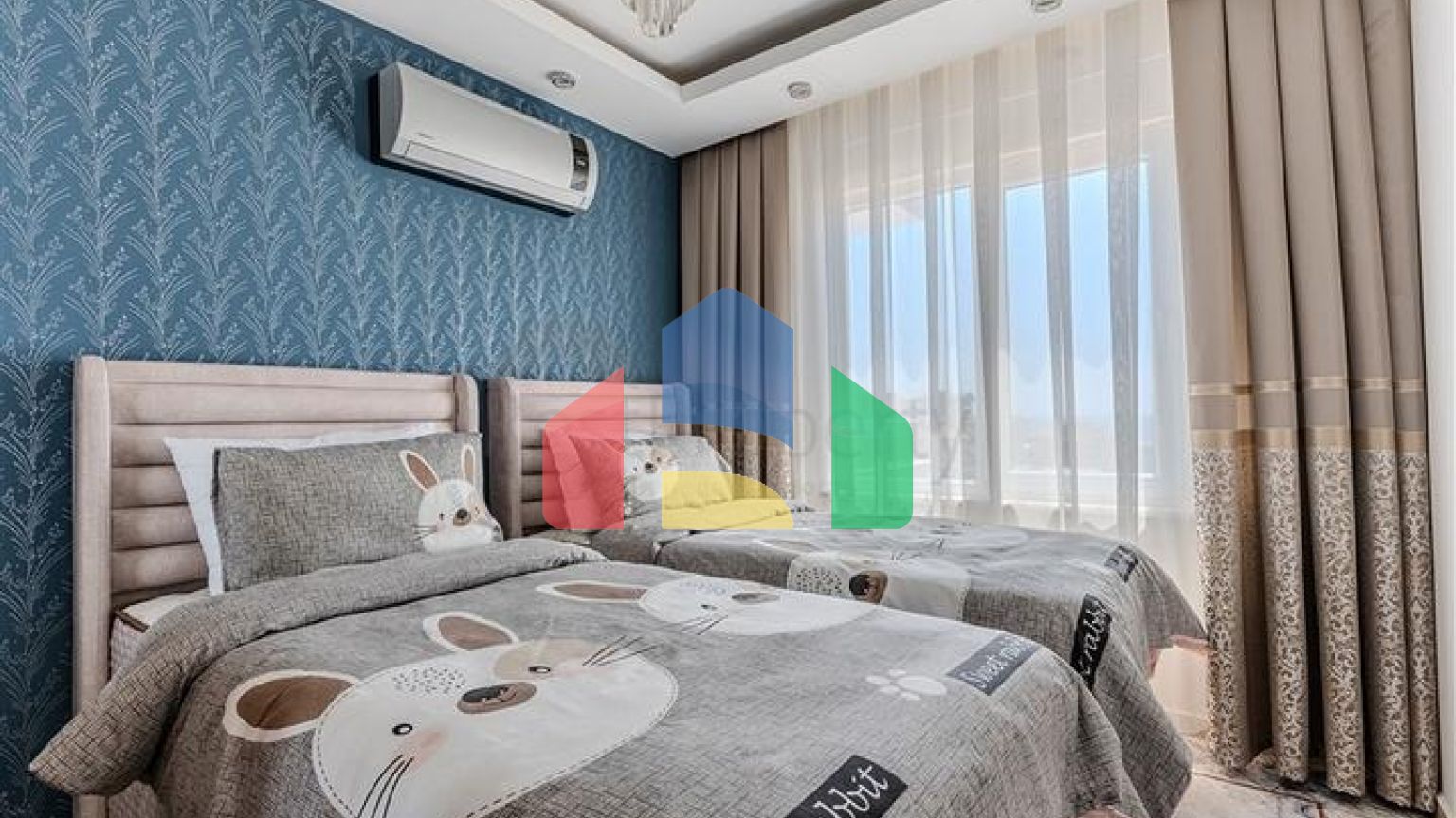 Трикімнатна квартира 2 + 1 з меблями і розвиненою інфраструктурою в районі Махмутлар