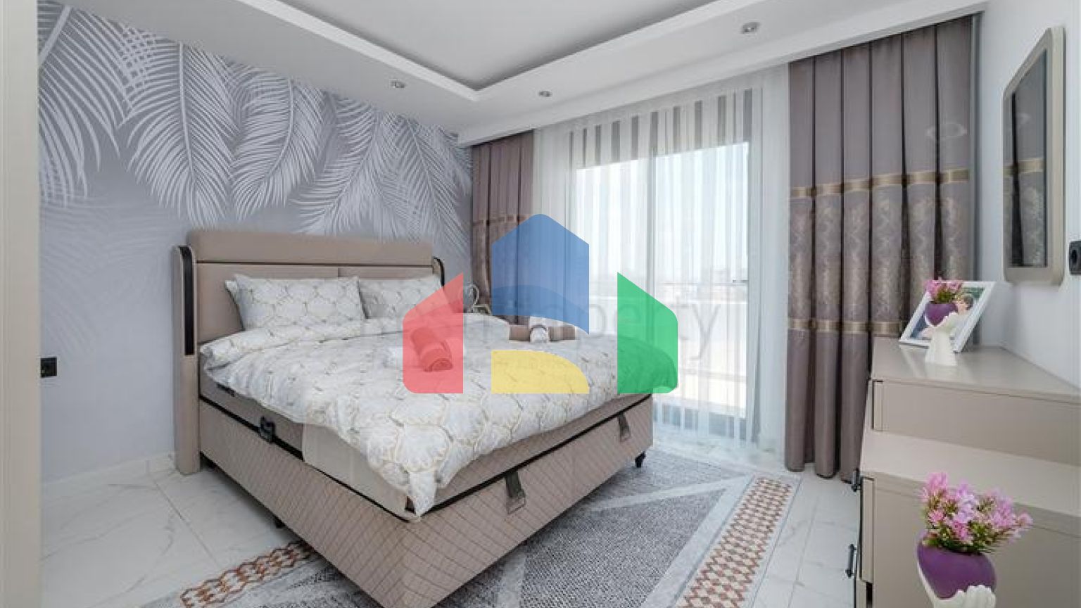 Пентхаус 2 + 1 з терасою і меблями в районі Махмутлар