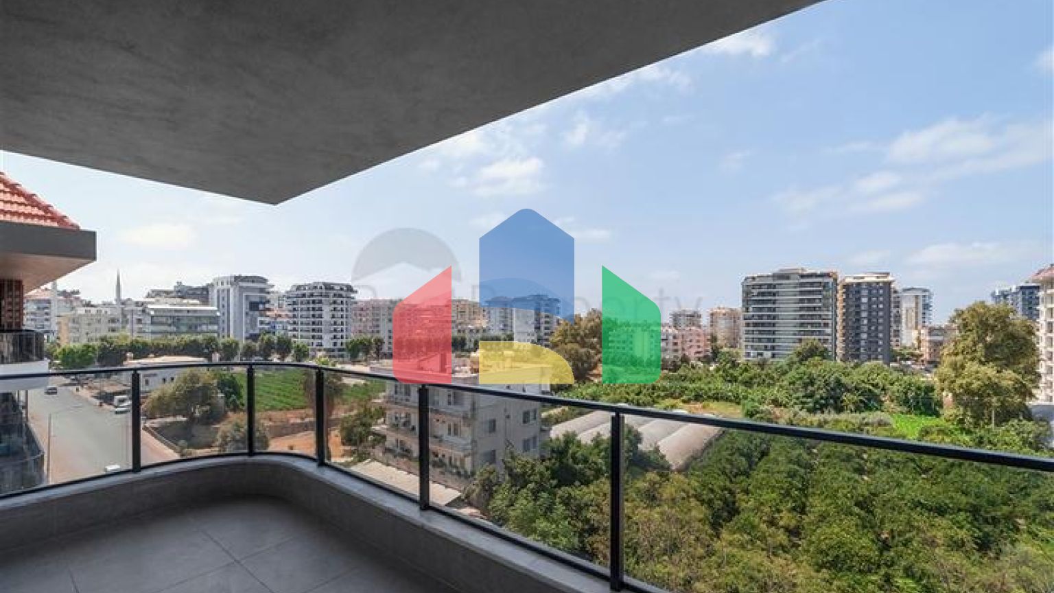 Пентхаус 2 + 1 з терасою і меблями в районі Махмутлар