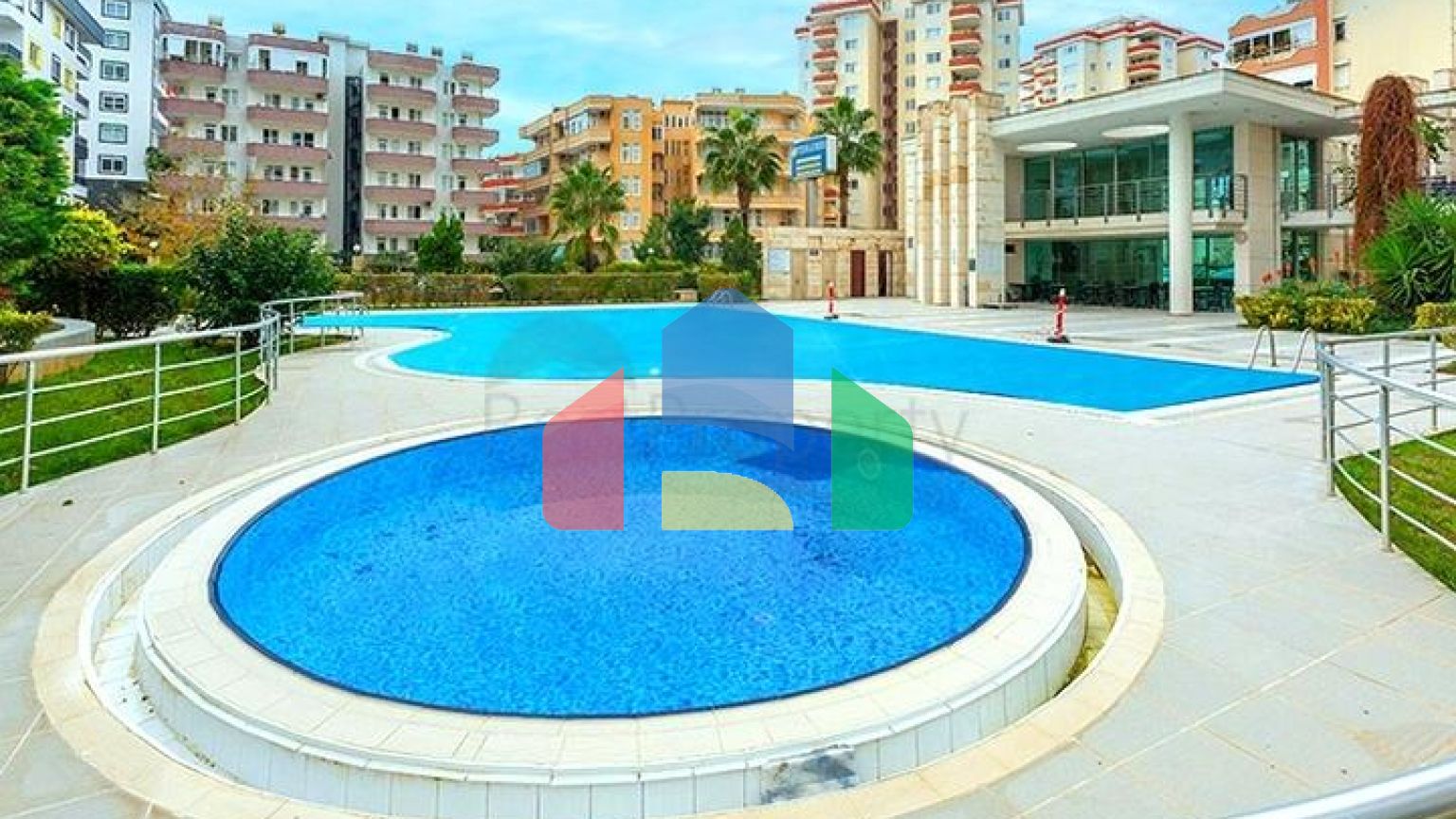 Затишна мебльована квартира 2+1 в розвиненому житловому комплексі