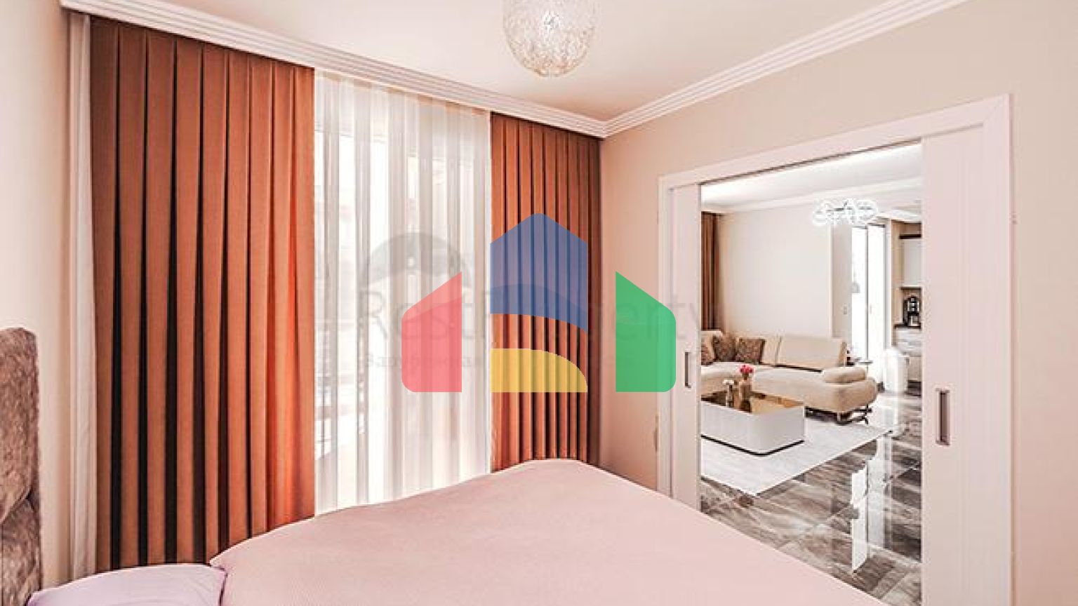 Затишна мебльована квартира 2+1 в розвиненому житловому комплексі