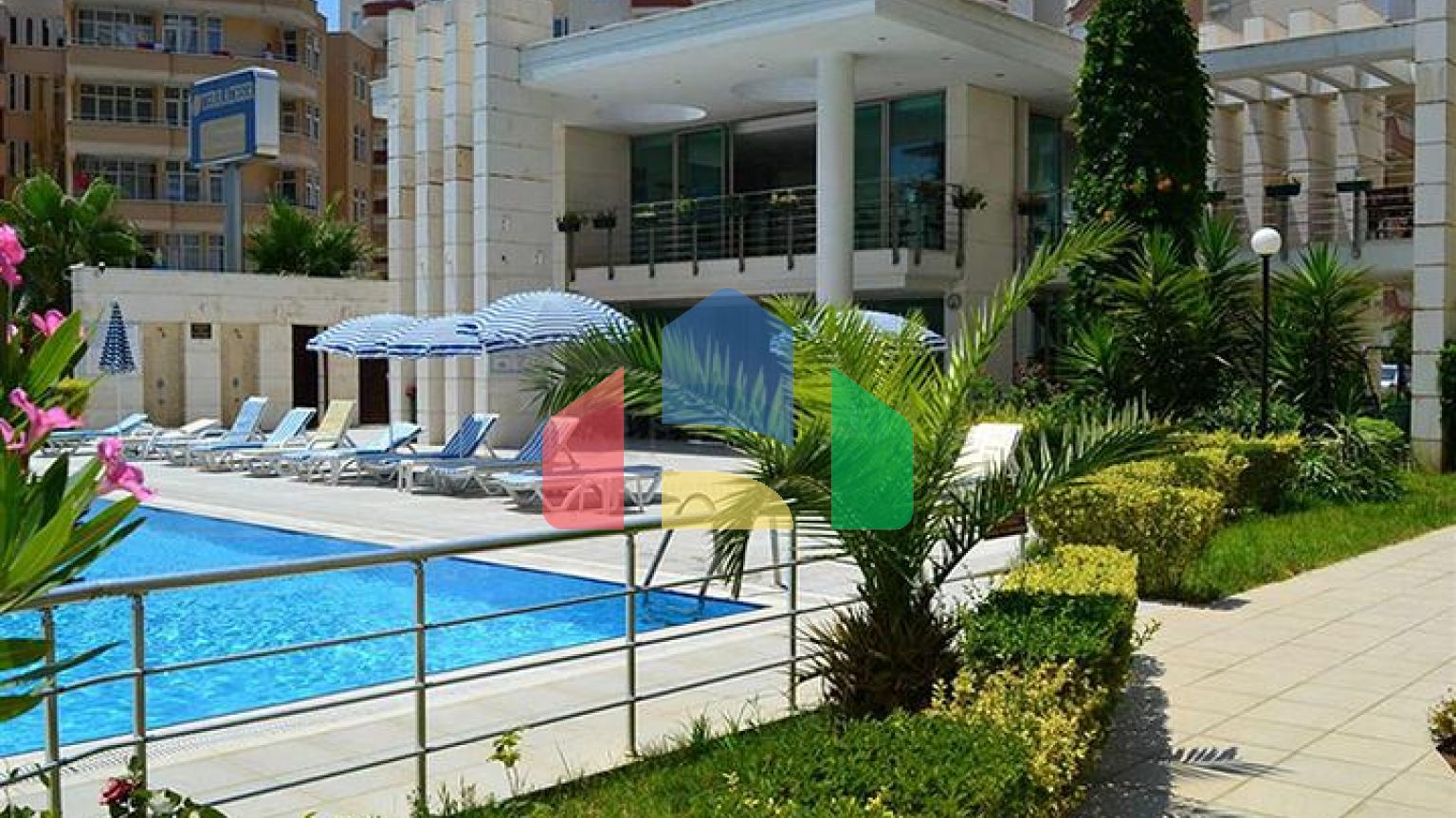 Затишна мебльована квартира 2+1 в розвиненому житловому комплексі