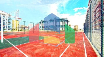 Світла квартира 1 + 1 з виходом в сад в розвиненому комплексі