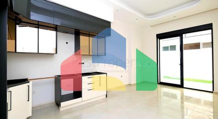 Світла квартира 1 + 1 з виходом в сад в розвиненому комплексі