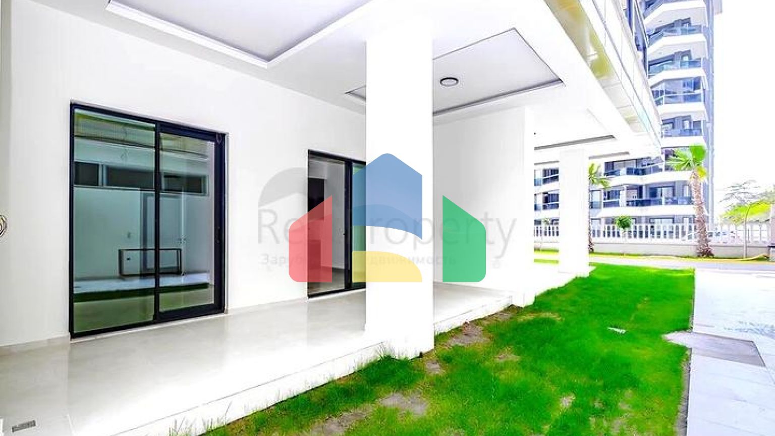 Світла квартира 1 + 1 з виходом в сад в розвиненому комплексі