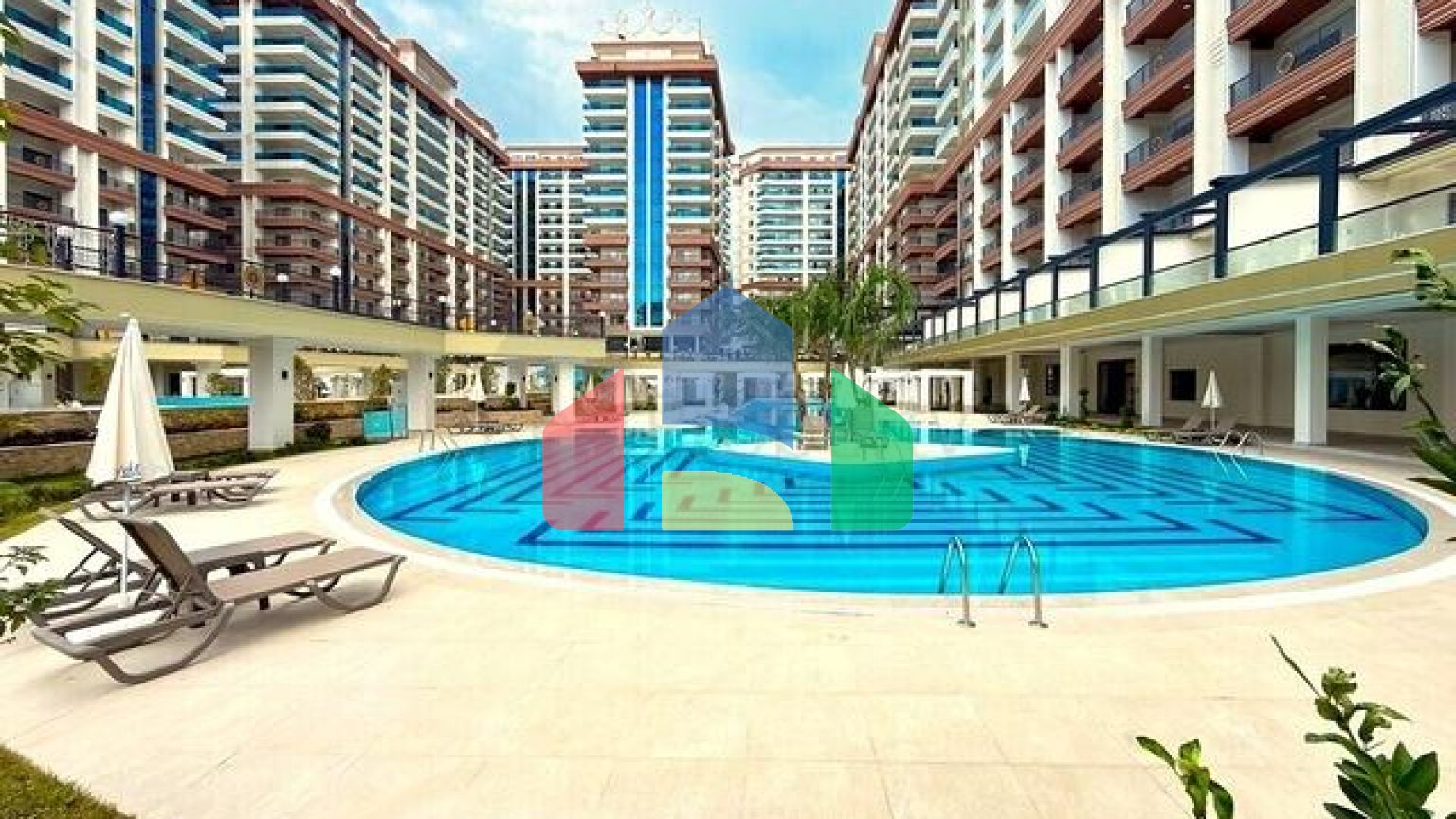 Сучасна мебльована квартира з розвиненою інфраструктурою в Махмутларі