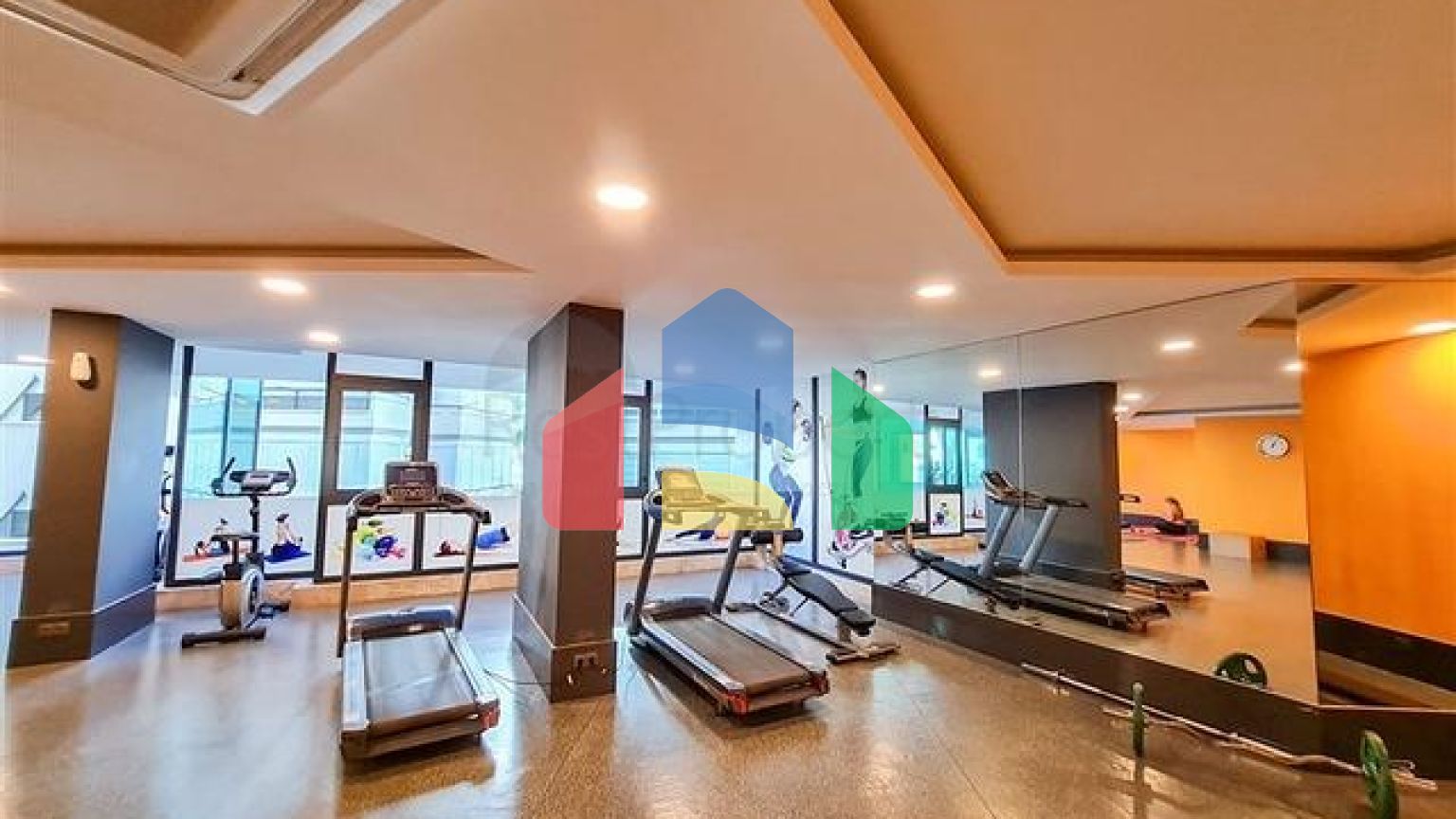 Двокімнатна квартира 1 + 1 з розвиненою інфраструктурою в районі Махмутлар