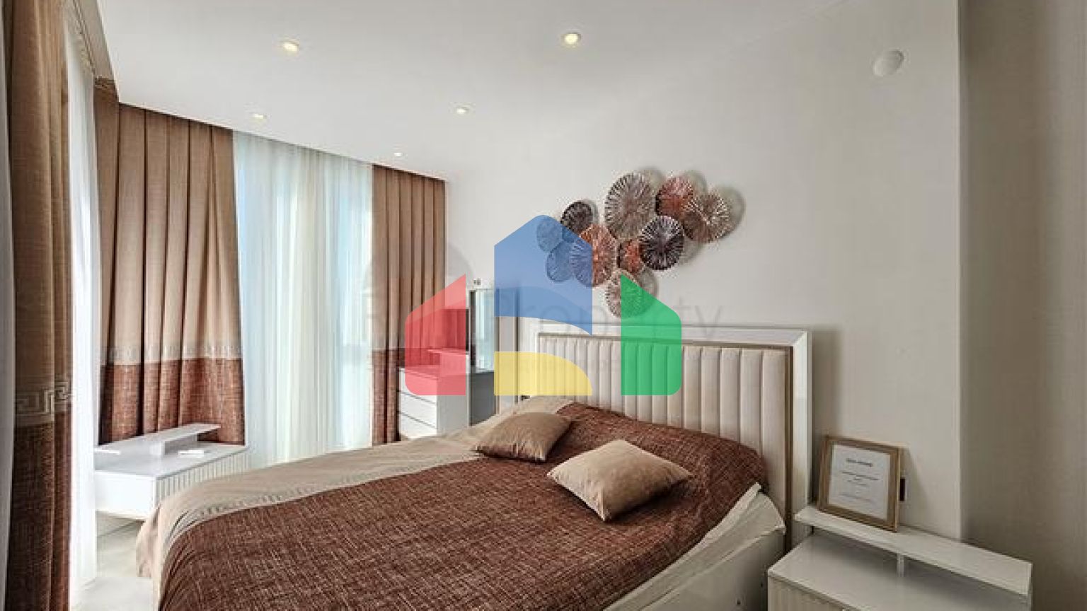 Двокімнатна квартира 1 + 1 з розвиненою інфраструктурою в районі Махмутлар