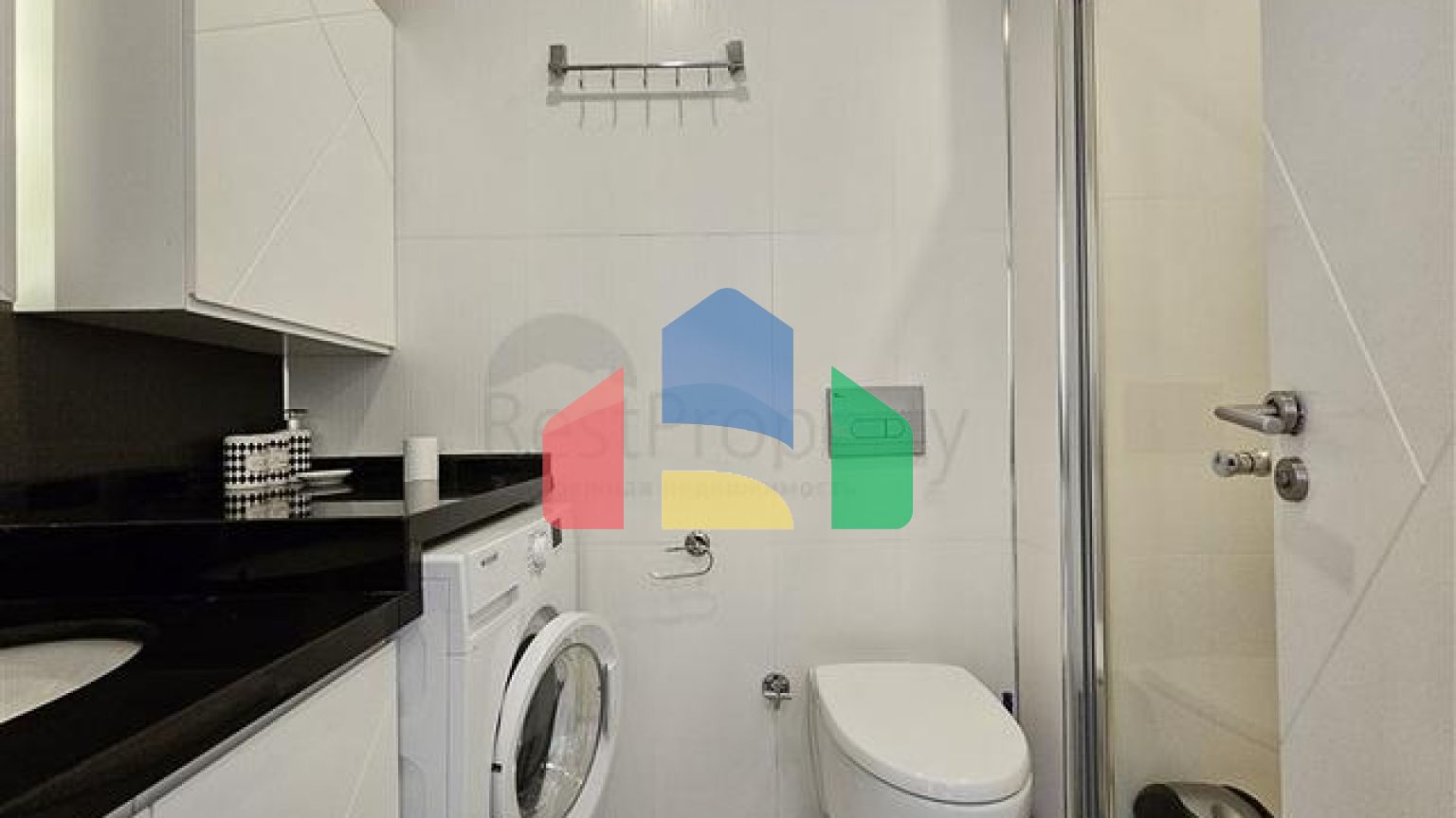 Двокімнатна квартира 1 + 1 з розвиненою інфраструктурою в районі Махмутлар