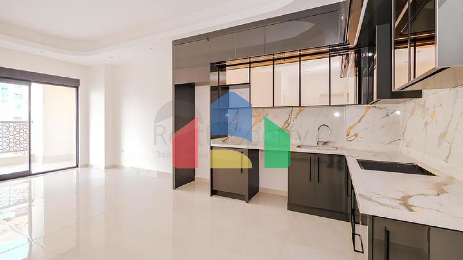 Современная 1+1 квартира в развитом жилом проекте