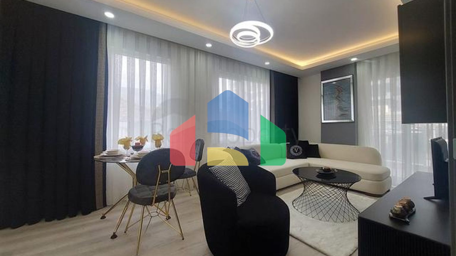 Уютная квартира 2+1 в современном комплексе в Махмутларе