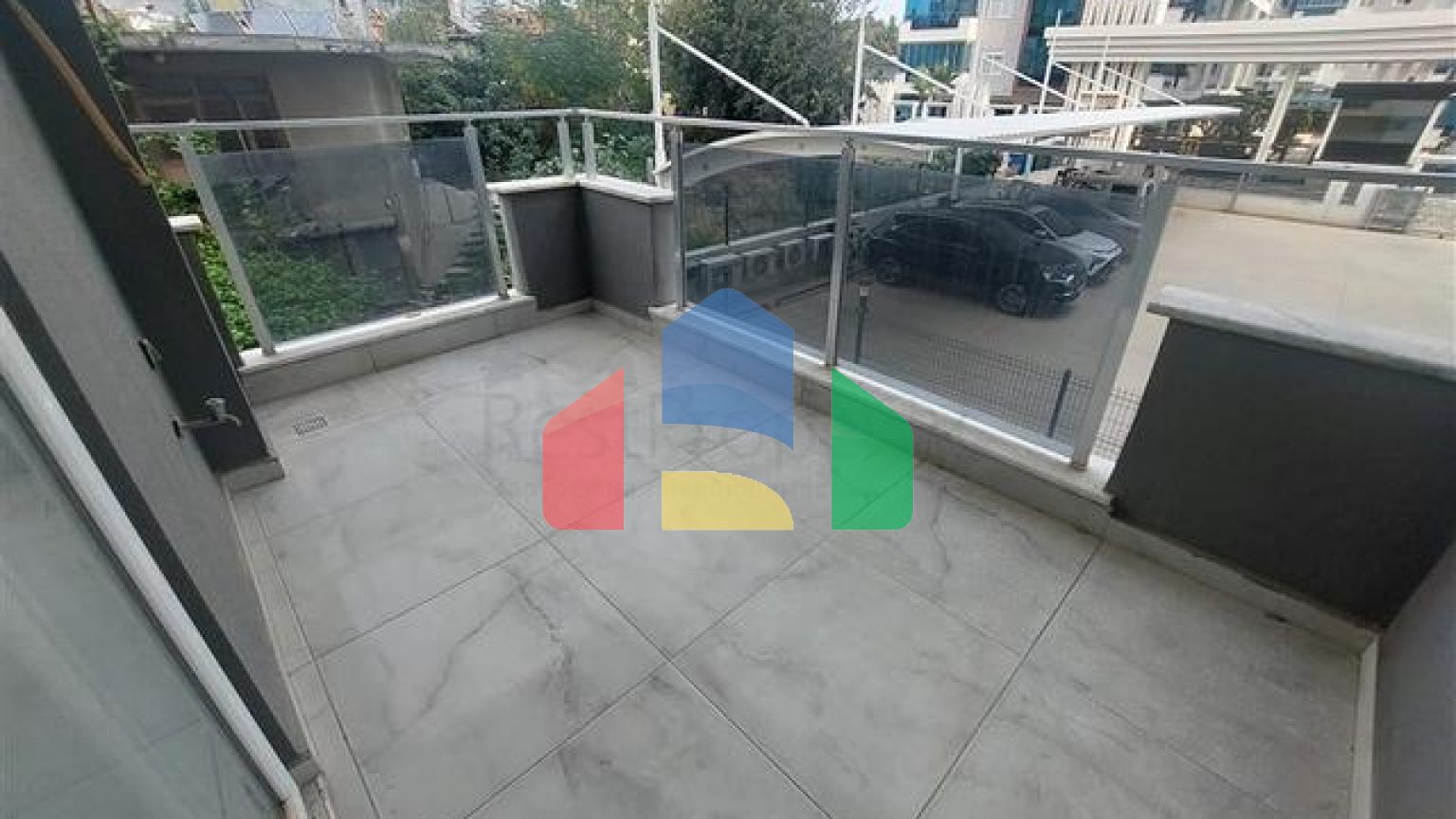 Уютная квартира 2+1 в современном комплексе в Махмутларе