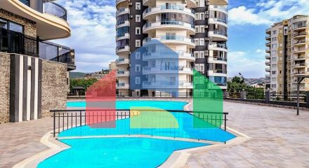 Просторная квартира 2+1 в современном комплексе в Махмутларе