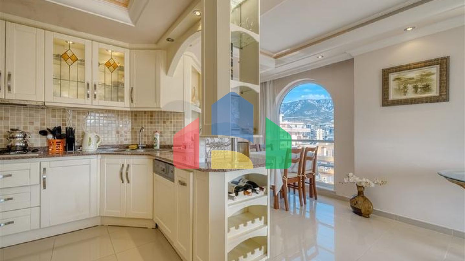 Трёхкомнатная квартира 2+1 с мебелью в районе Махмутлар