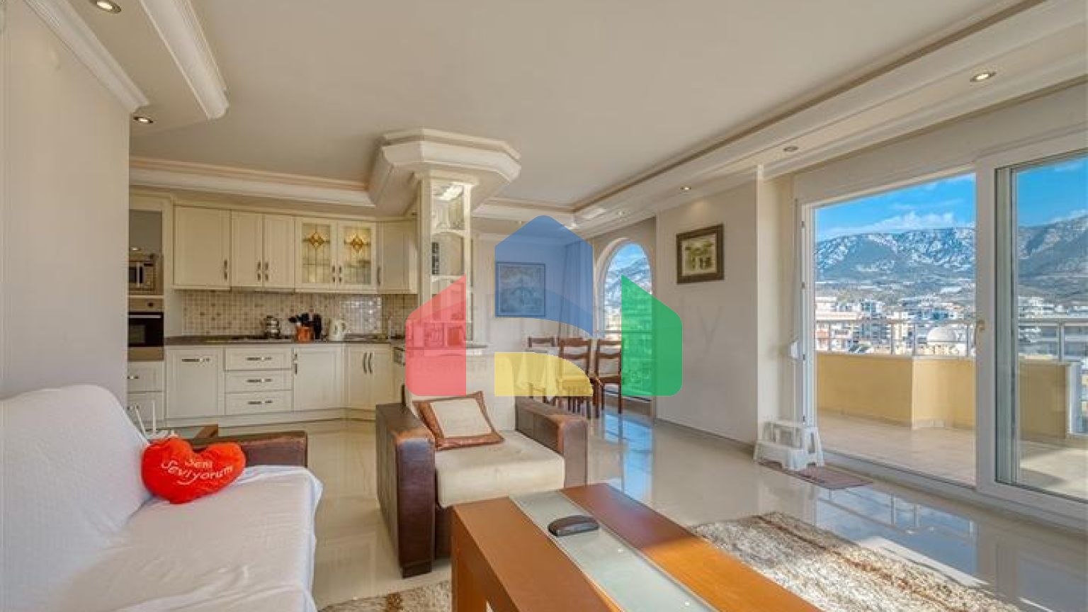 Трёхкомнатная квартира 2+1 с мебелью в районе Махмутлар