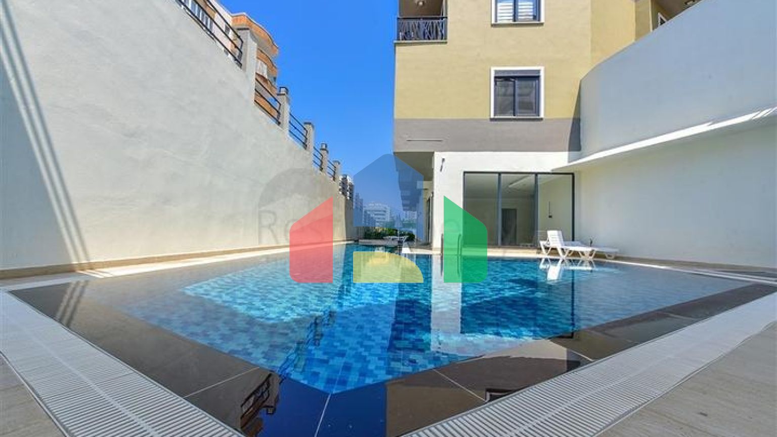 Квартира 1+1 в районе Махмутлар