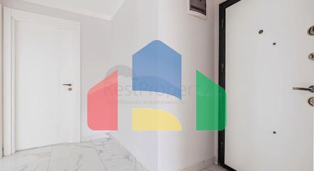 Квартира 2+1 в современном комплексе рядом с морем в Махмутларе