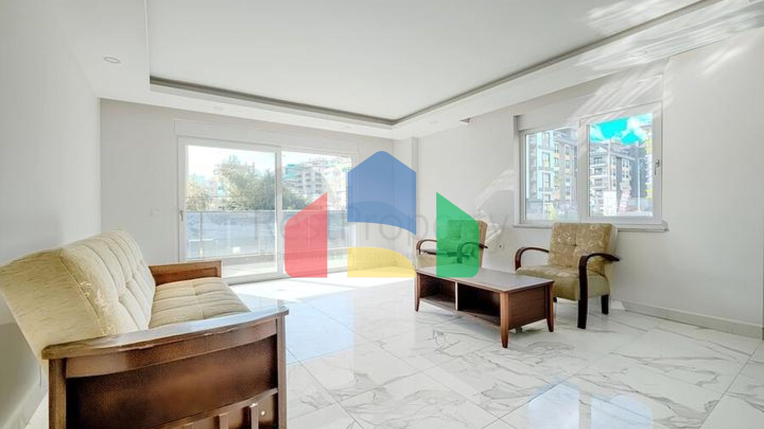 Квартира 2+1 в современном комплексе рядом с морем в Махмутларе