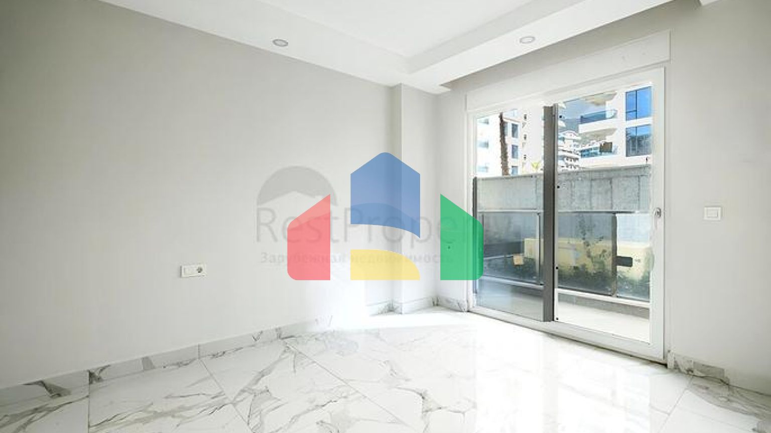 Квартира 2+1 в современном комплексе рядом с морем в Махмутларе