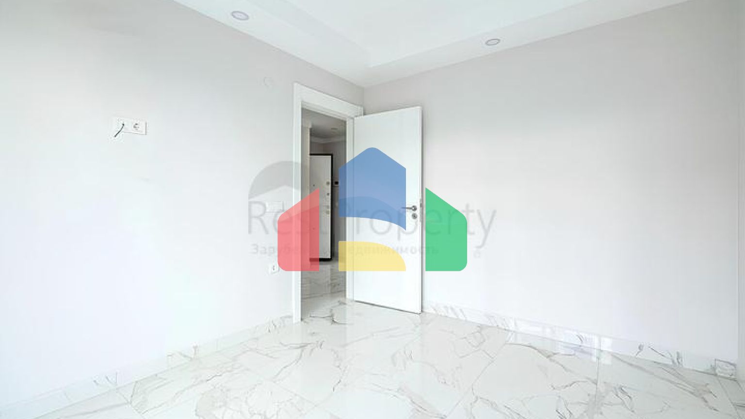 Квартира 2+1 в современном комплексе рядом с морем в Махмутларе