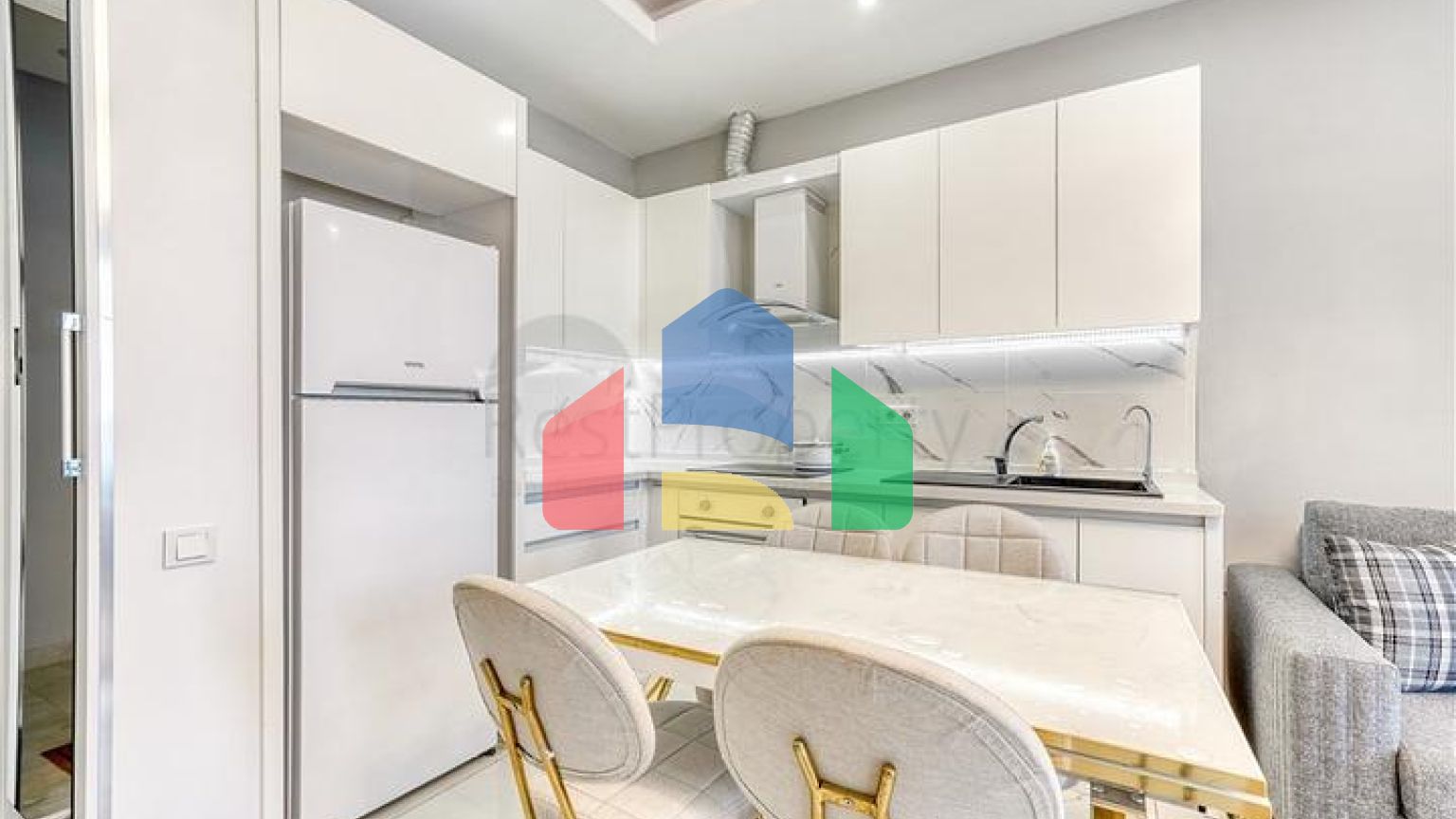 Двухкомнатная квартира в 600 м от моря