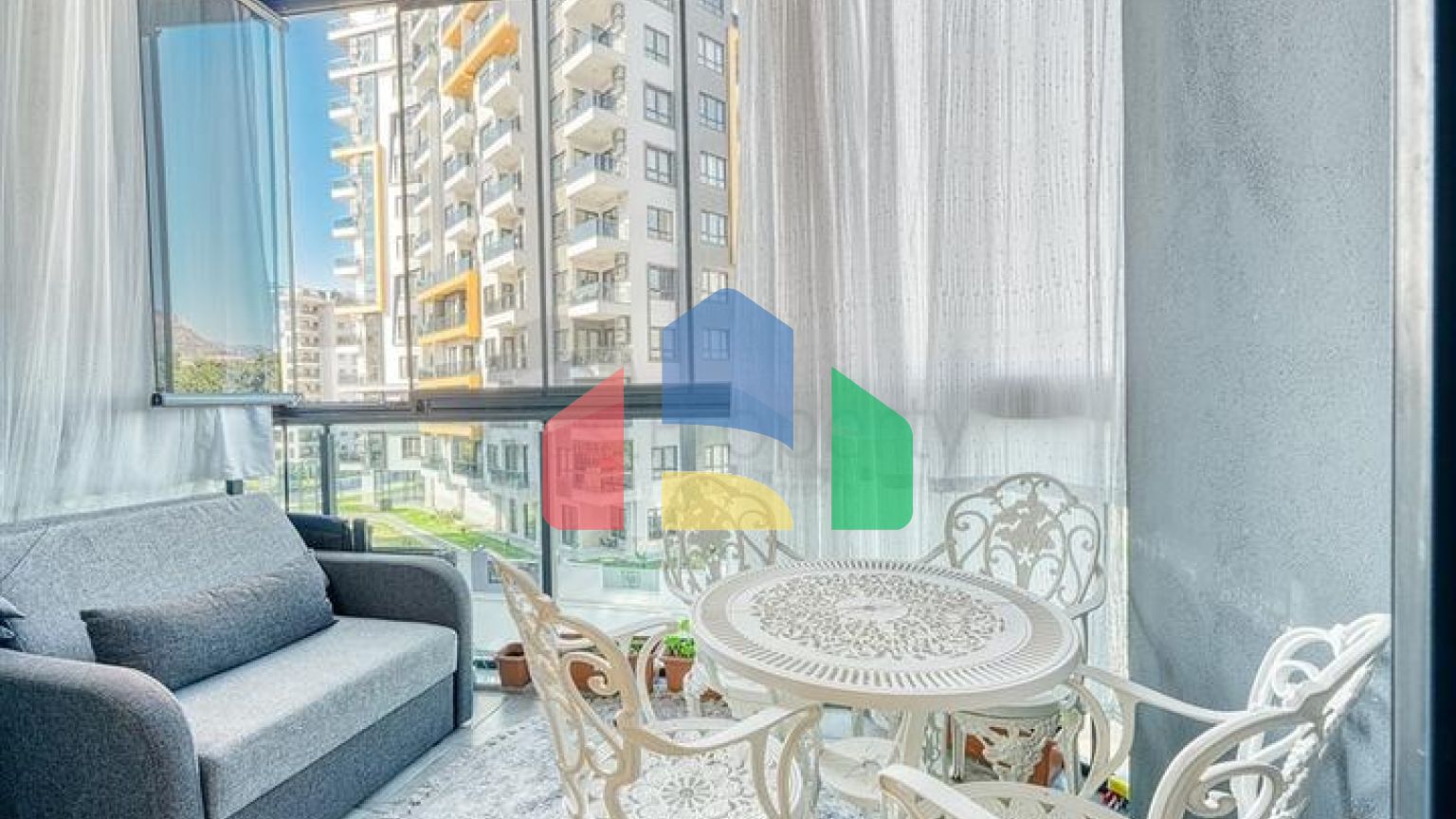 Двухкомнатная квартира в 600 м от моря