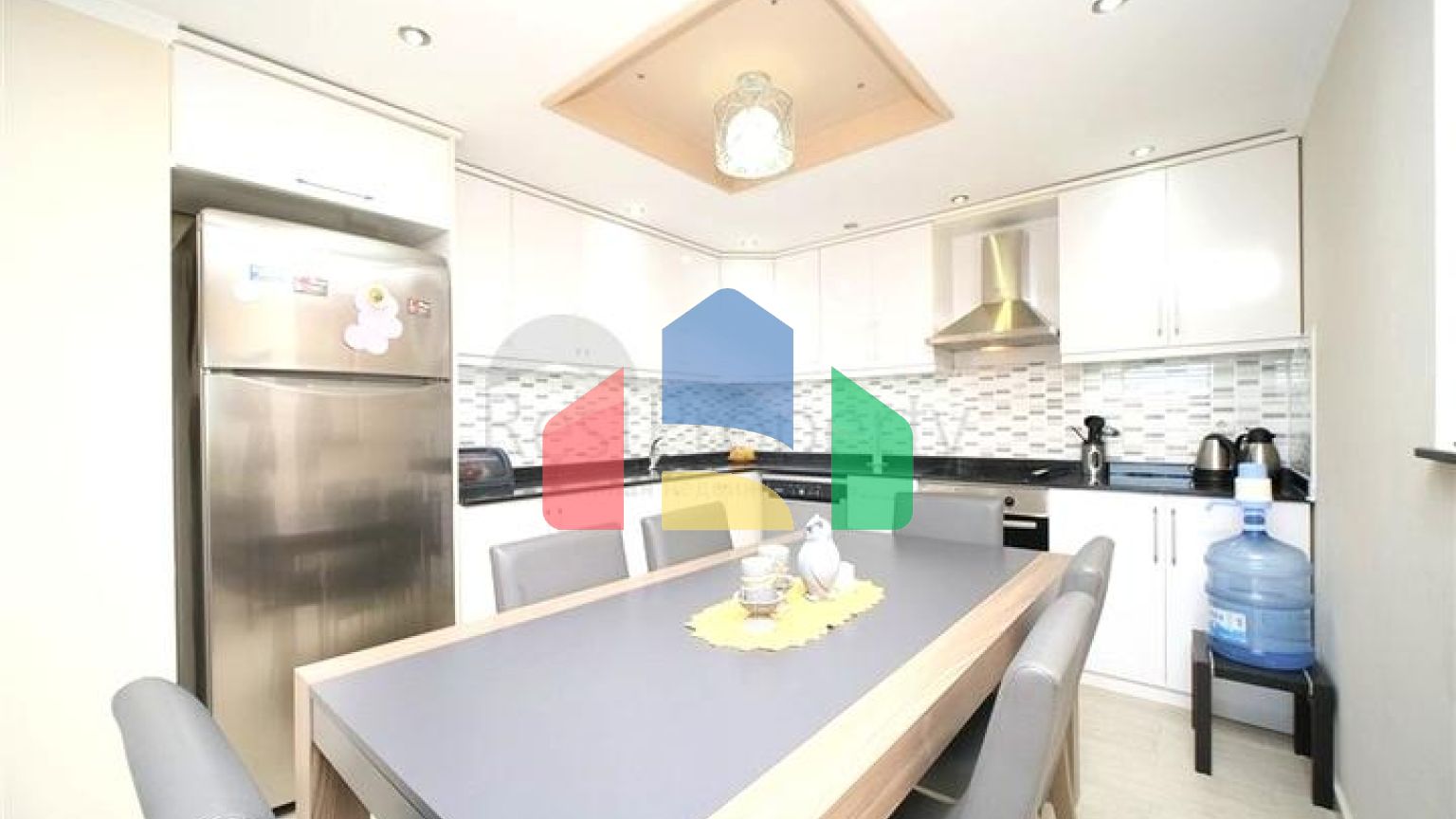 Просторная 2+1 в Махмутларе рядом с центром и морем