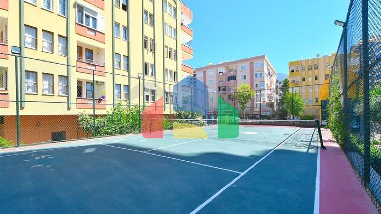 Двухкомнатная квартира 1+1 с современной инфраструктурой в районе Махмутлар