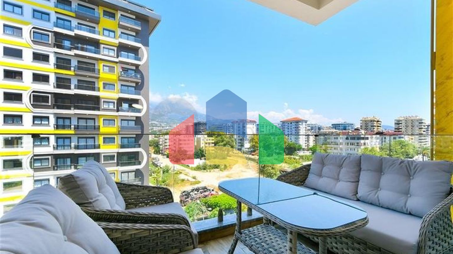 Двухкомнатная квартира 1+1 с современной инфраструктурой в районе Махмутлар