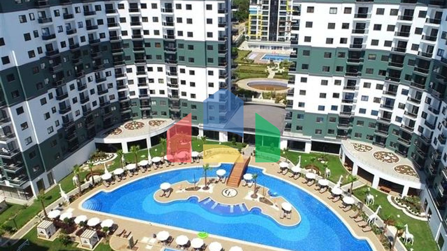 Меблированная квартира 1+1 с развитой инфраструктурой в Махмутларе