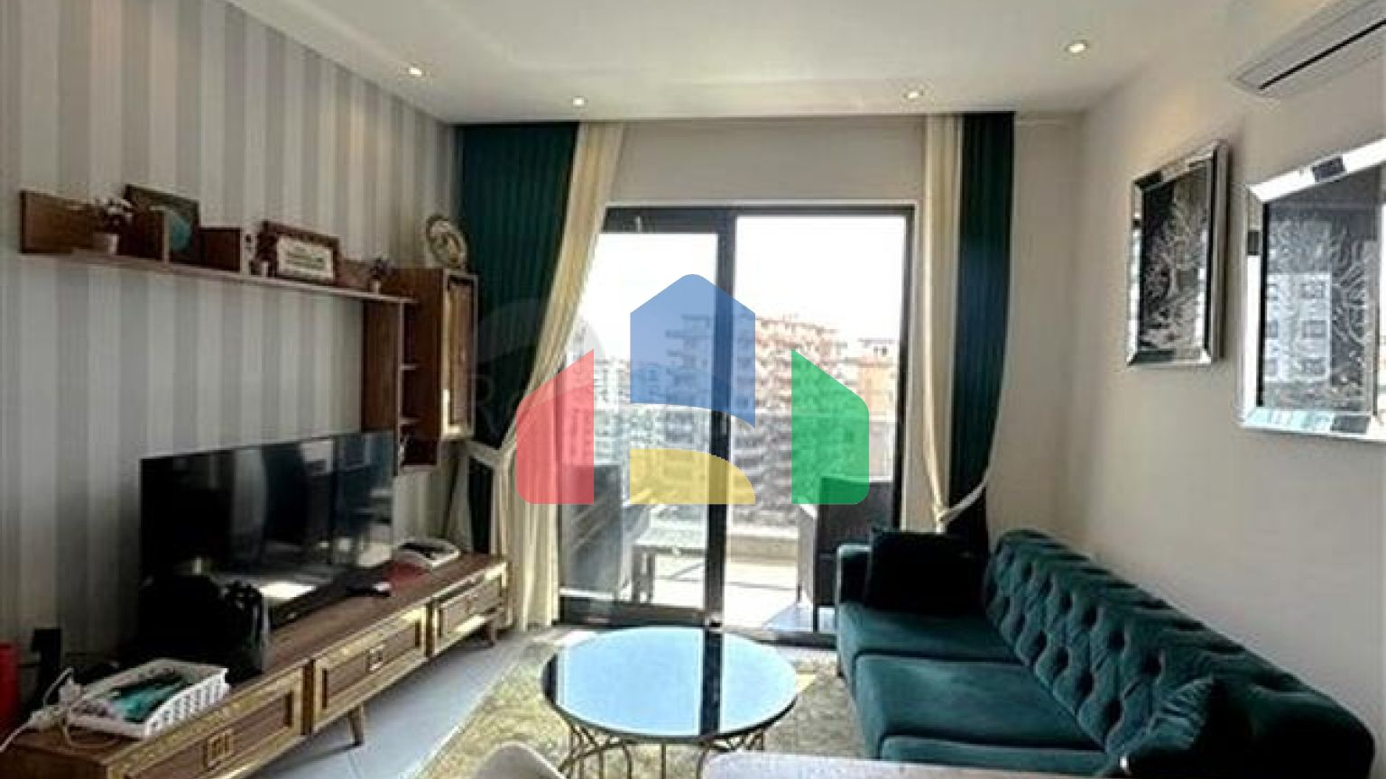 Меблированная квартира 1+1 с развитой инфраструктурой в Махмутларе