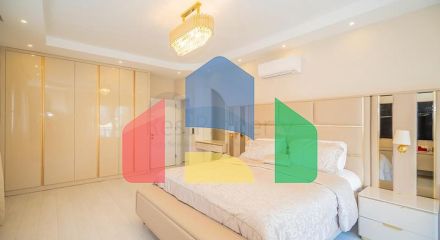 Квартира 2+1 в районе Махмутлар с отдельной кухней в современном комплексе