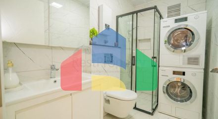 Квартира 2+1 в районе Махмутлар с отдельной кухней в современном комплексе