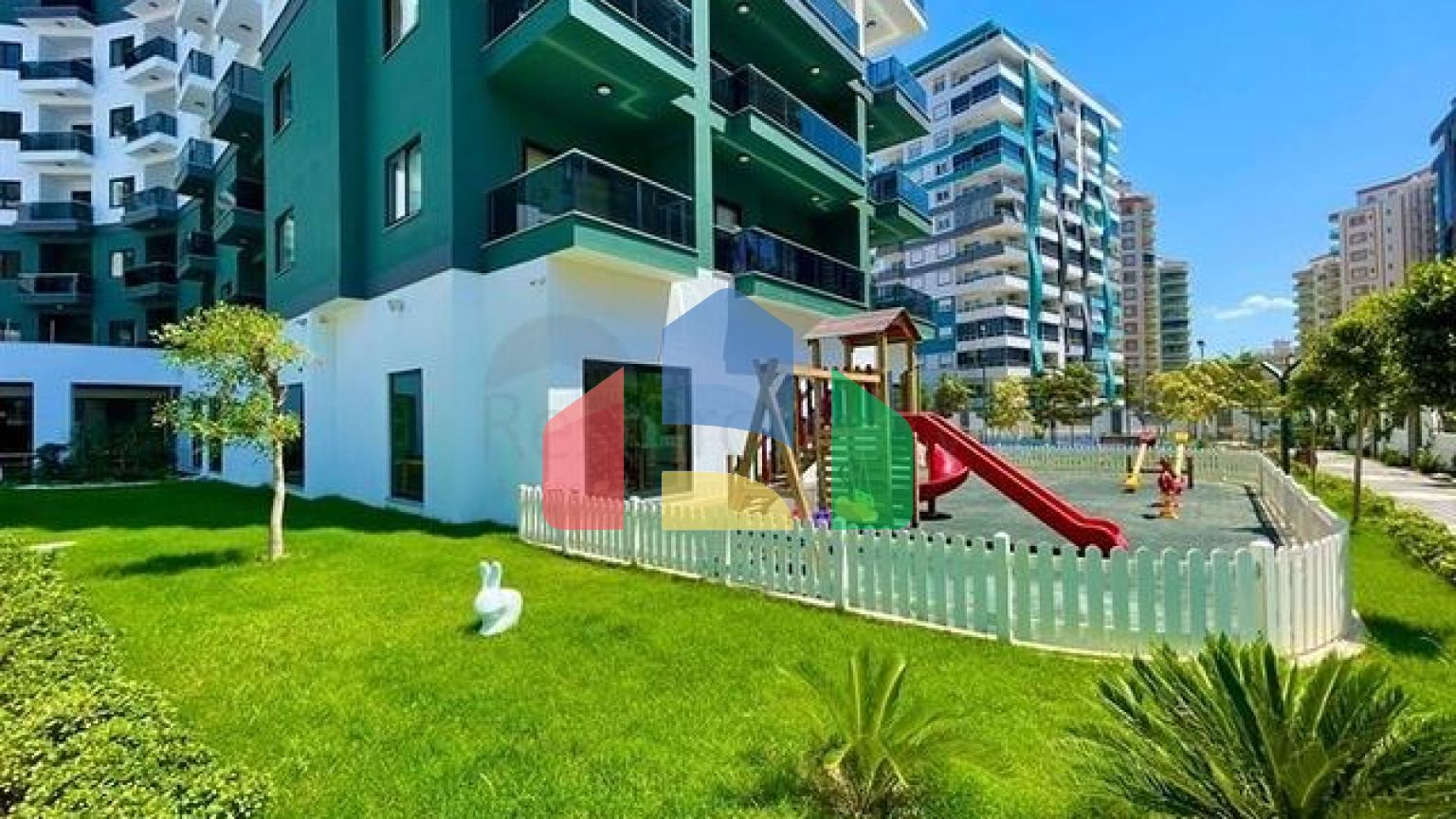 Современная квартира с полной инфраструктурой в Махмутларе