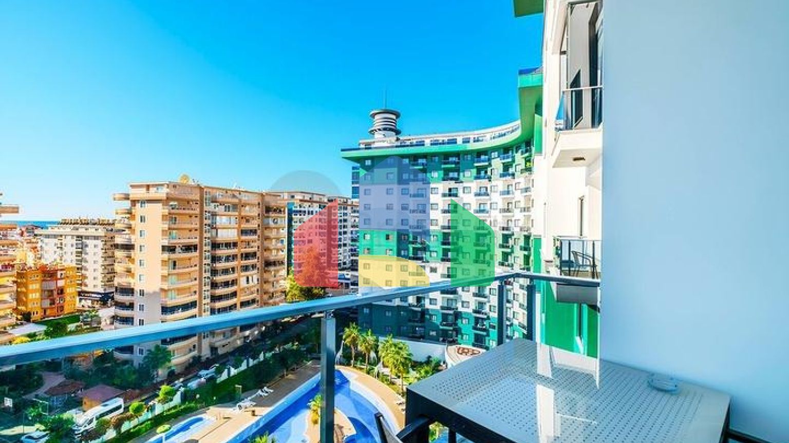 Современная квартира с полной инфраструктурой в Махмутларе