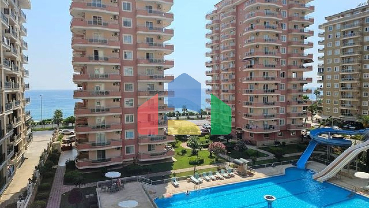 Трёхкомнатная квартира с большой площадью и развитой инфраструктурой в районе Махмутлар