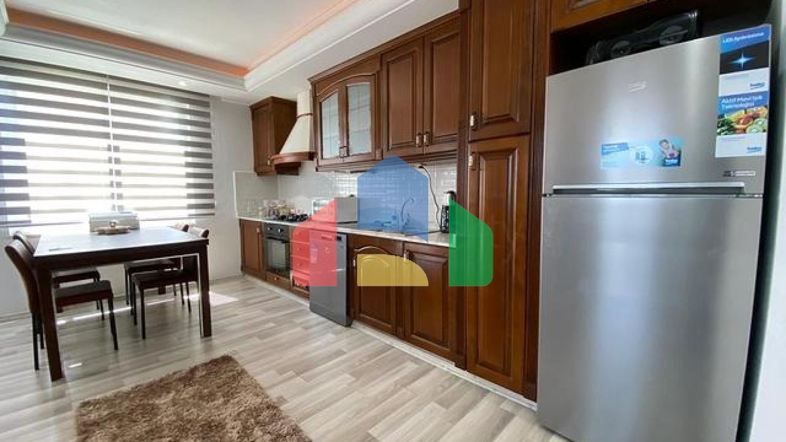 Трёхкомнатная квартира с большой площадью и развитой инфраструктурой в районе Махмутлар