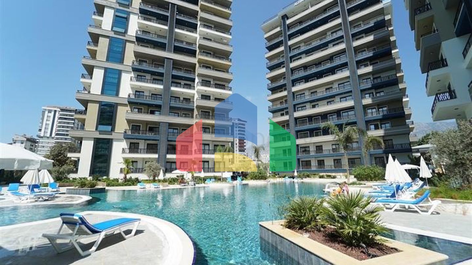 Комфортная меблированная квартира в современном комплексе в Махмутларе