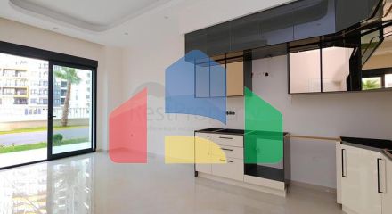 Современная квартира 1+1 с садовым этажом в комплексе с богатой инфраструктурой