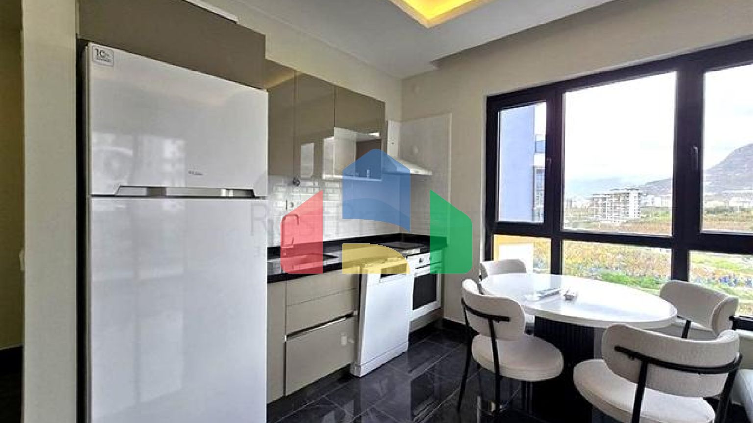 Современная квартира 1+1 с богатой инфраструктурой в районе Махмутлар