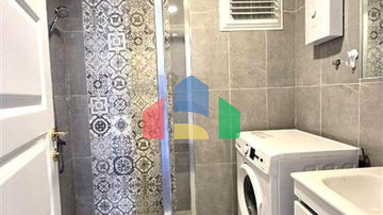 Современная квартира 1+1 с богатой инфраструктурой в районе Махмутлар